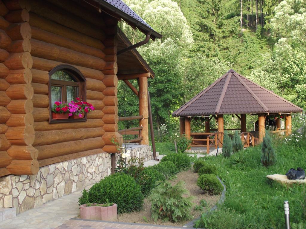 皮亚特拉伦库鲁山林小屋 Vatra Moldoviţei 外观 照片