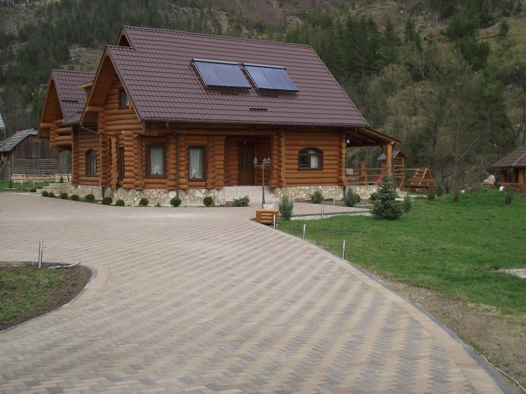 皮亚特拉伦库鲁山林小屋 Vatra Moldoviţei 外观 照片