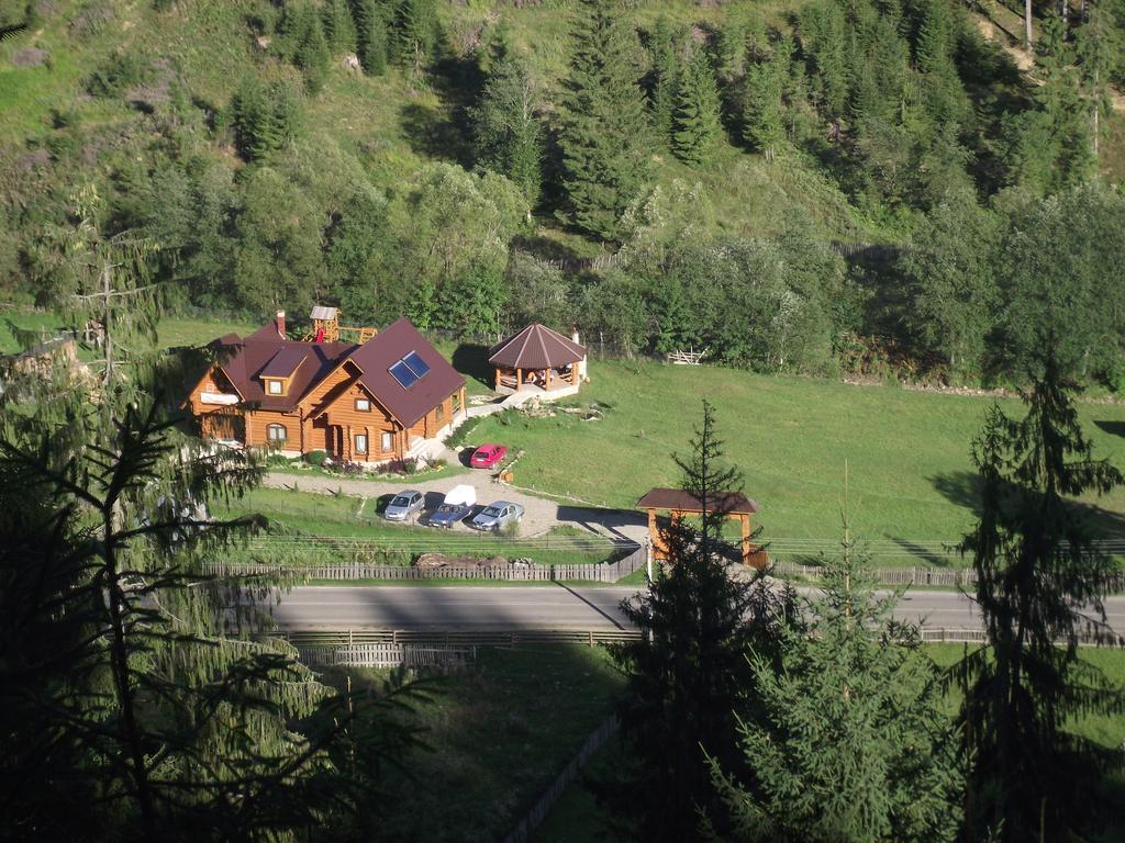 皮亚特拉伦库鲁山林小屋 Vatra Moldoviţei 外观 照片