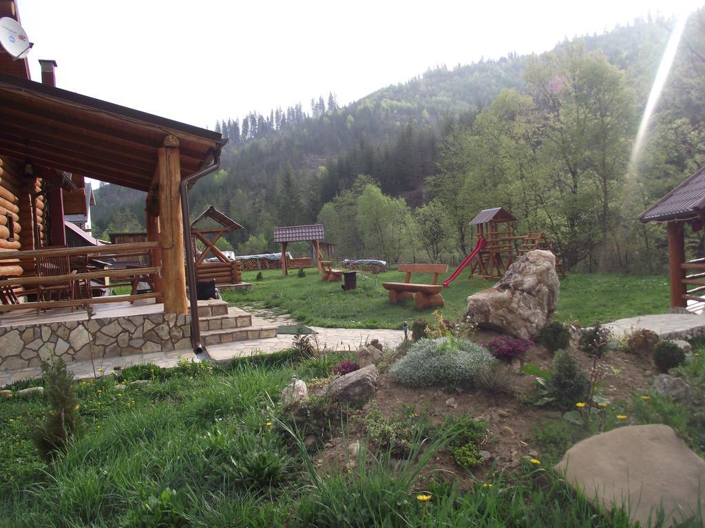 皮亚特拉伦库鲁山林小屋 Vatra Moldoviţei 外观 照片