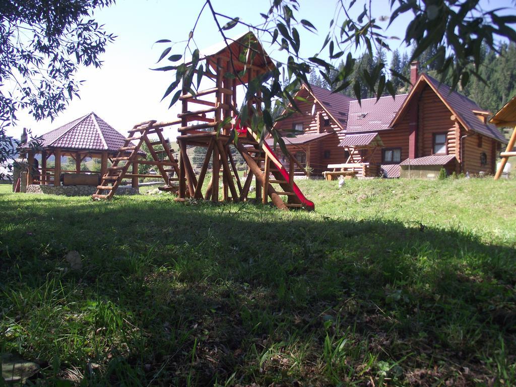 皮亚特拉伦库鲁山林小屋 Vatra Moldoviţei 外观 照片