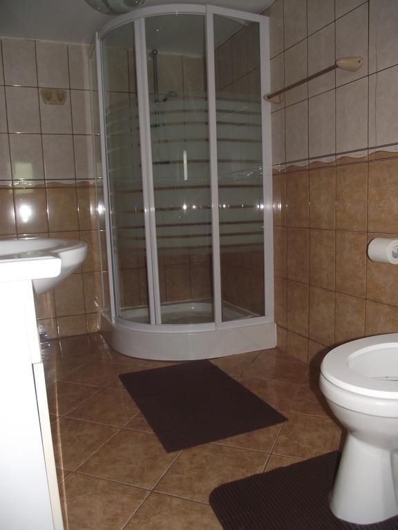 皮亚特拉伦库鲁山林小屋 Vatra Moldoviţei 客房 照片